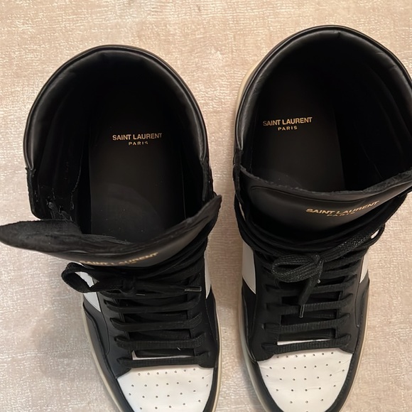Gently used saint laurent sneakers .size 43 1/2 - Picture 2 of 8
